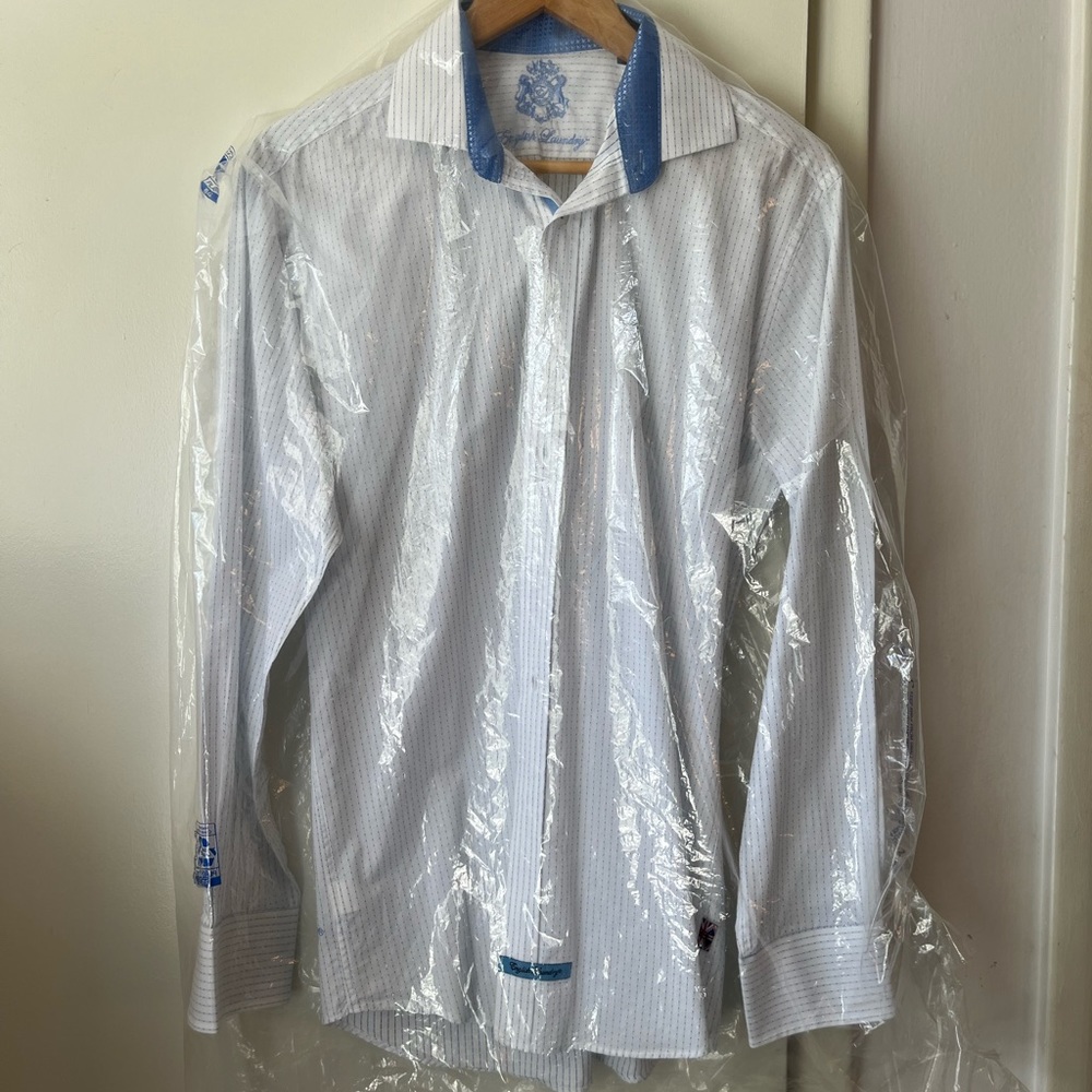 English laundry, long sleeve button down shirt white with blue flip cuffs